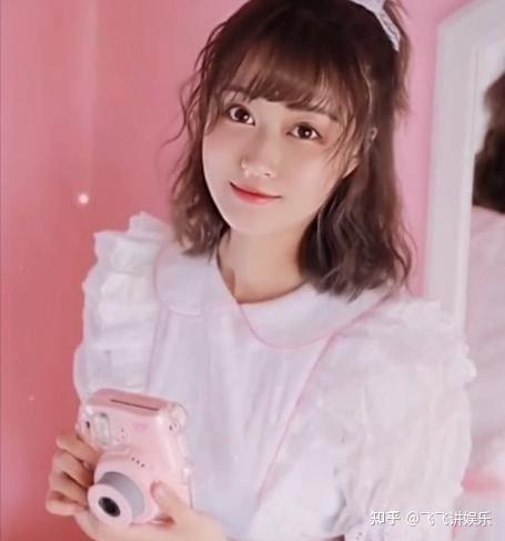 在女儿离世后,孙侨潞妈妈整日以泪洗面,青光眼似乎也是因此引起,8月6