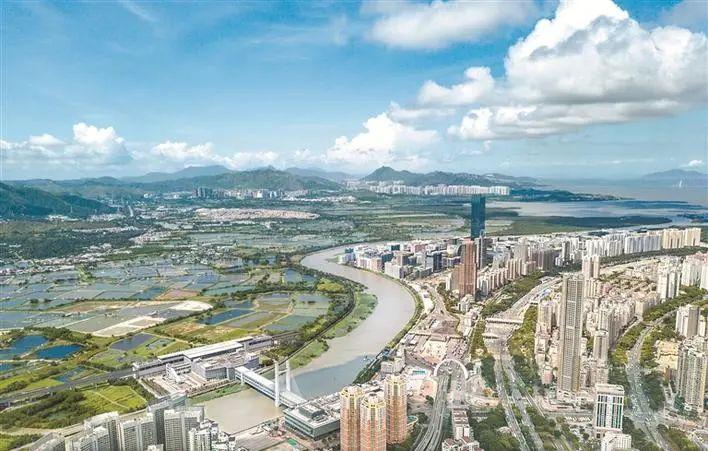 香港北深圳南如何更好对接住深全国政协委员建议将深港口岸经济带建设