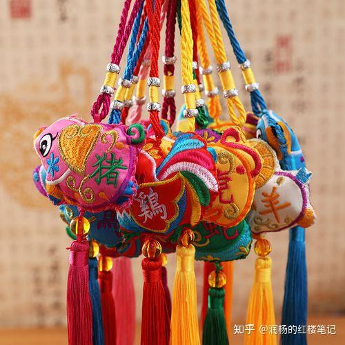 香草荷包五彩绳豪门贵族如何过端午节红楼梦中王熙凤花了2个月的时间