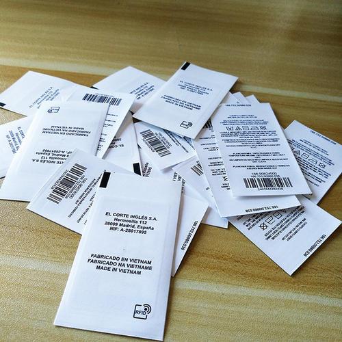 rfid服装衣服吊牌电子器件标签解决了服装制造行业以下内容难点:1