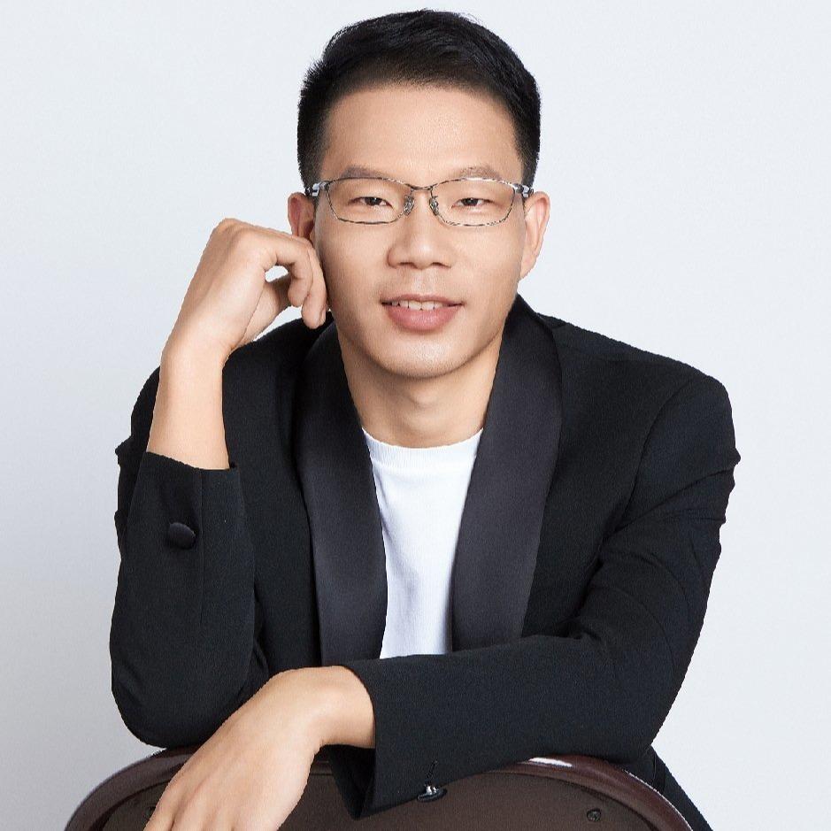 正经老歪