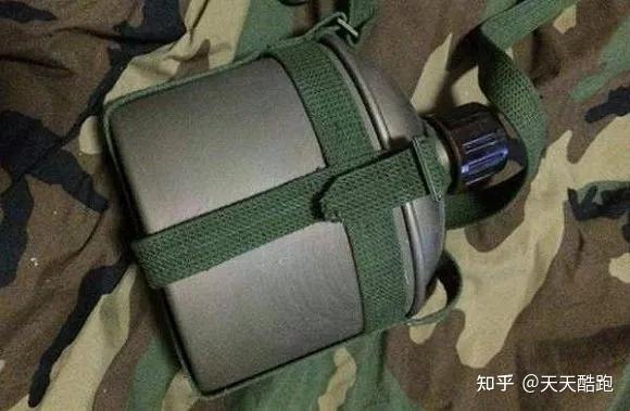 小装备揭示大国崛起 解放军军用水壶 几十年里到底经过了多少变迁? - 知乎