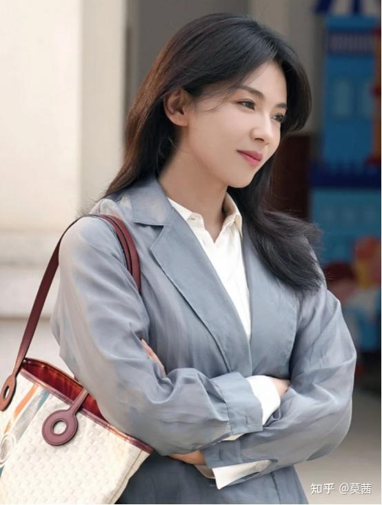 要知道圈内比刘涛长得漂亮的女演员一抓一大把,而且她们戏也不差.