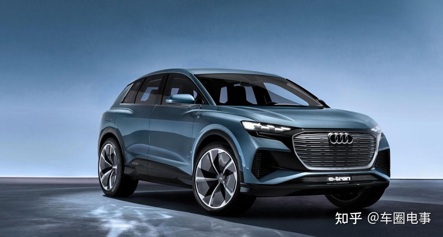 奥迪q4 e-tron正式上市,新车提供四驱和后驱2个驱动版本车型,价格区间