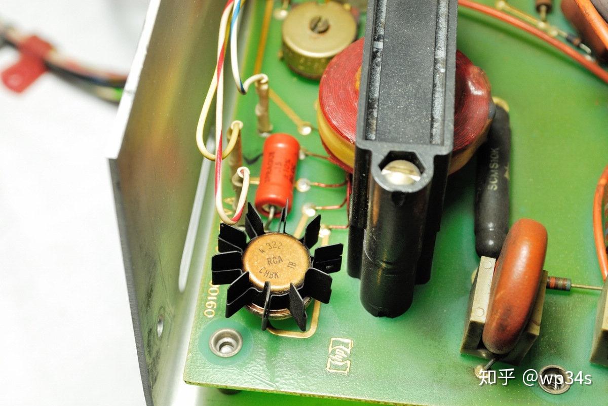 电与磁的极致艺术~1968年的HP9100A晶体管计算器(机)-2