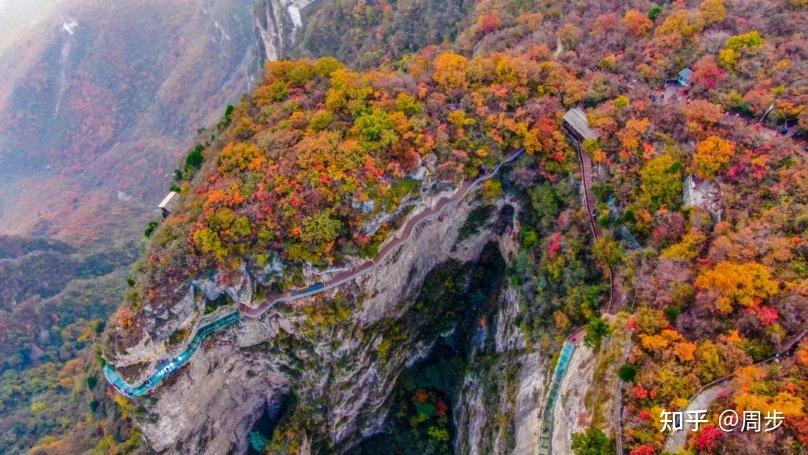 本网讯  今日(2021年8月28日)河南云台山景区开门迎客,至