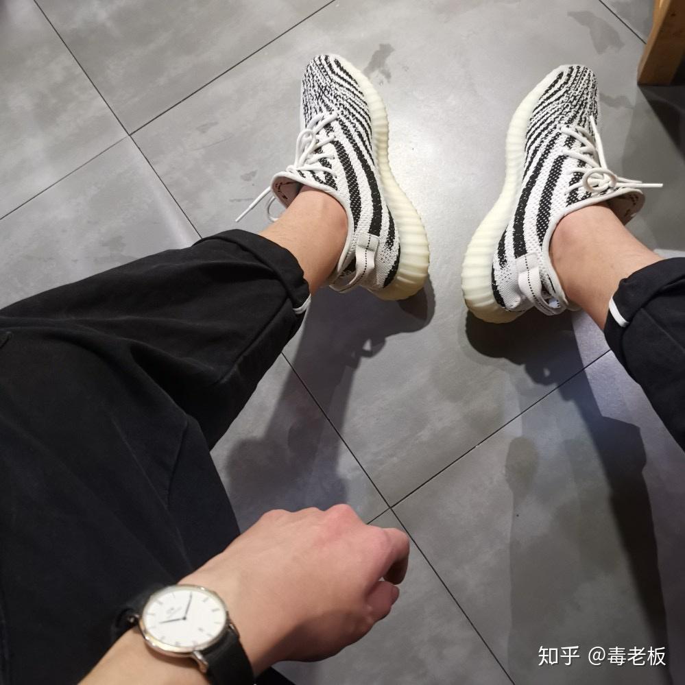 阿迪达斯yeezy350v2白斑马的起源 - 知乎