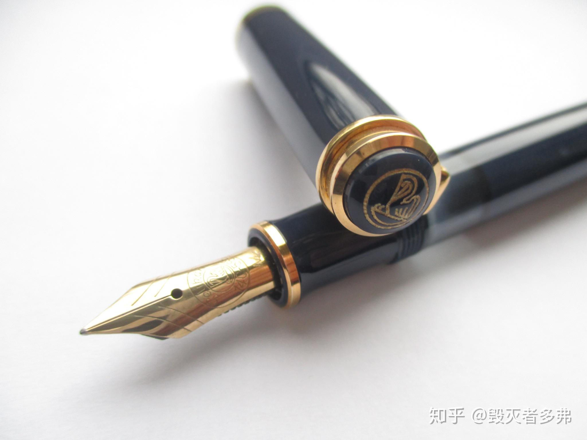 在经典的肩上创造经典百利金m600钢笔简介一