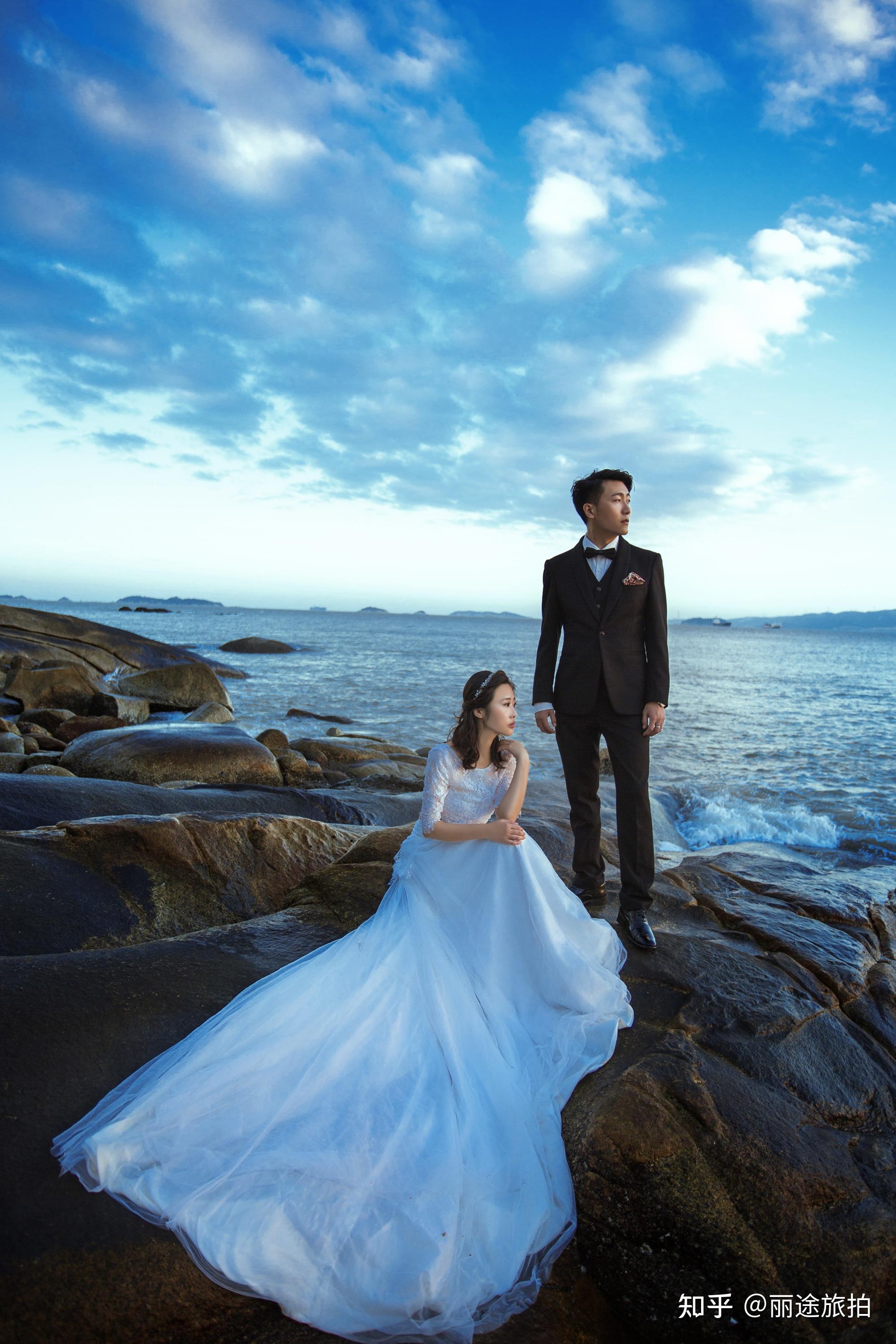 大家结婚都是怎么联系拍婚纱照的公司呢