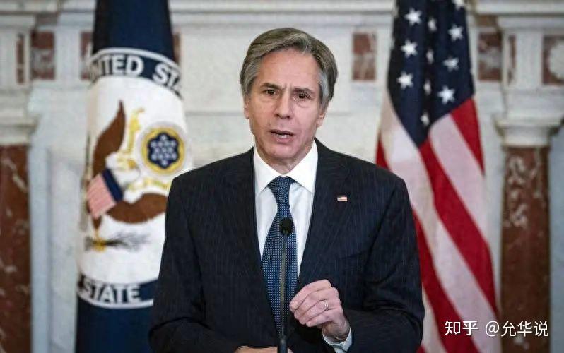 为了迎接他的到来,蒙古国总统呼日勒苏赫,总理奥云额尔登,以及外长