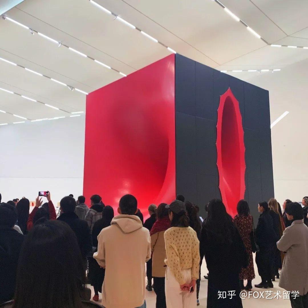 这些作品像有生命的锤子把我的灵魂都敲碎了anishkapoor北京首展记录