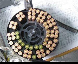 81式突击步枪和81式班用机枪的"开式弹鼓"好用吗?