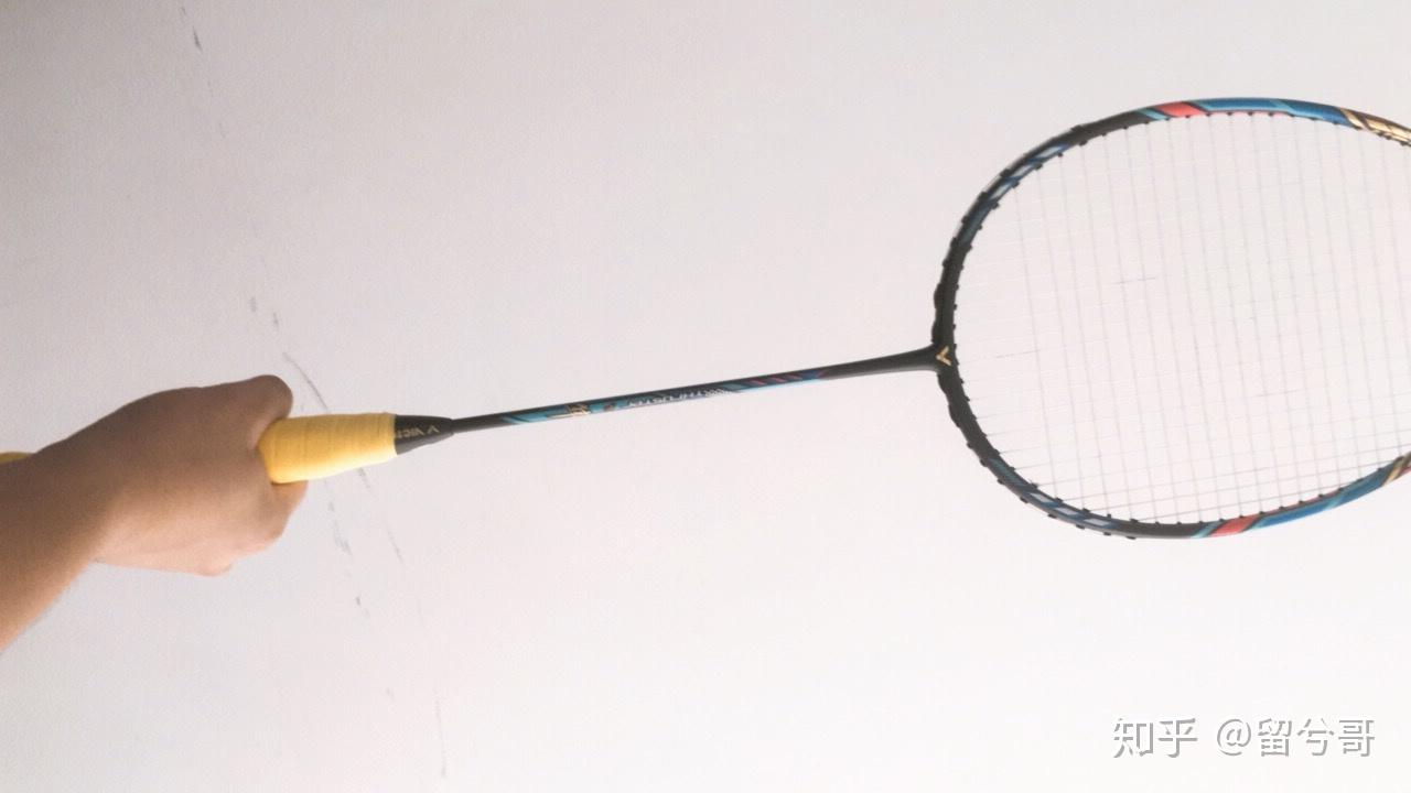 羽毛球苍蝇拍到底怎么握求图