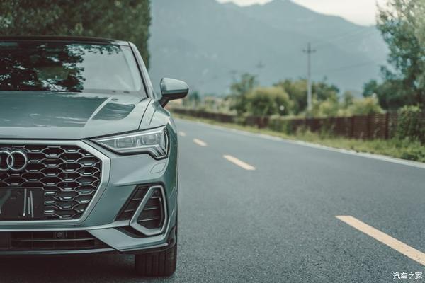 寻找诗和远方极其少见的鳄鱼绿奥迪q3轿跑写真作业