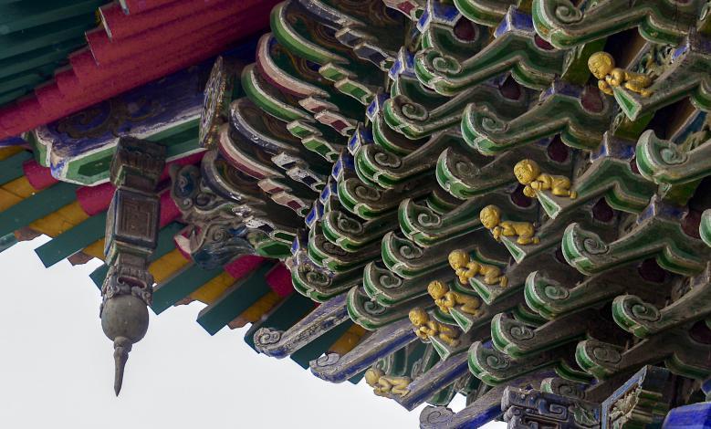 广泛,含义深刻的部分,对于建筑艺术而言,中国古代的装饰手法锻造了