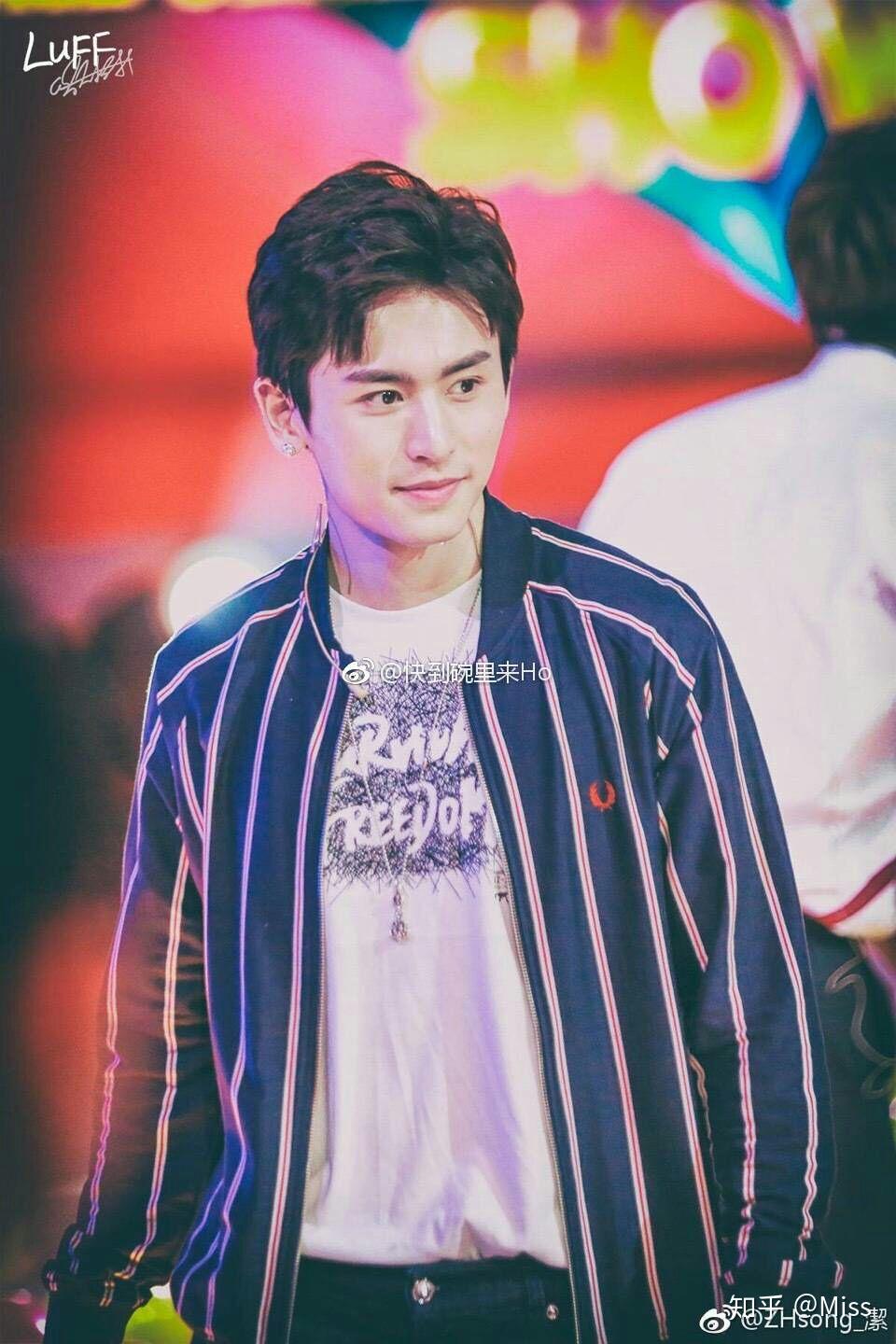 你见过的最好看的男生长什么样子