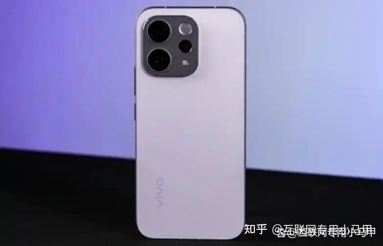 别乱跟风!vivo S50和OPPO Reno15哪个好?看完区别,再选