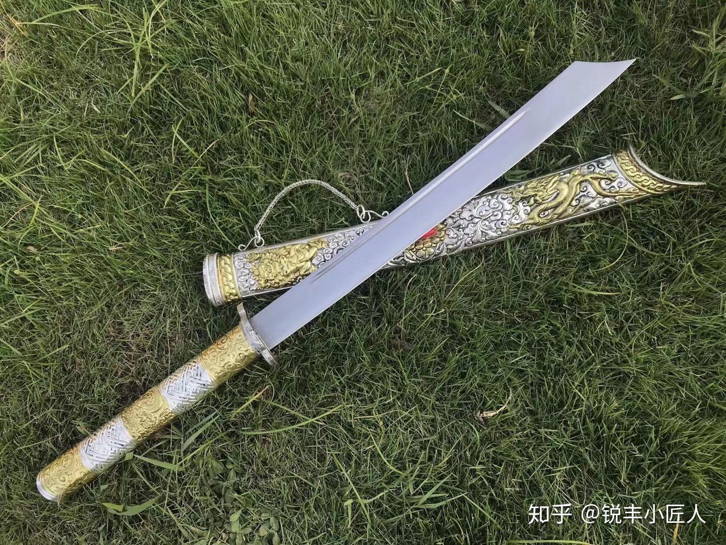 藏刀锦衣卫