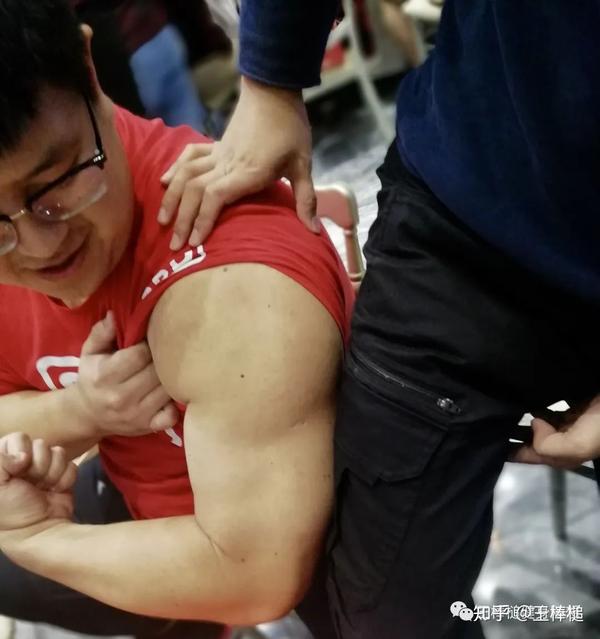 杨老师五十的臂围