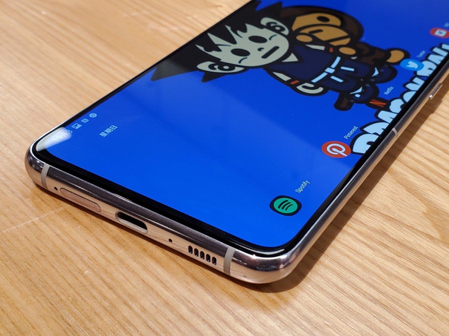 会眨眼的手机:三星galaxy a80