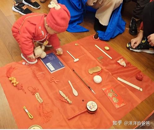 抓周要准备哪些东西?抓周套装怎么选?2022最新推荐:抓周、周岁礼 - 知乎
