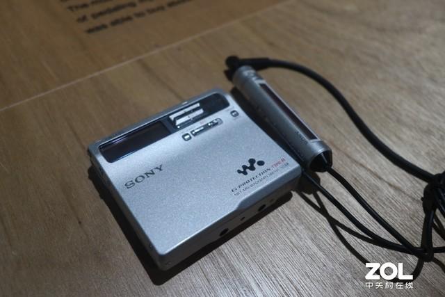 walkman 40周年展回顾 40年前的工业设计依然品质一流