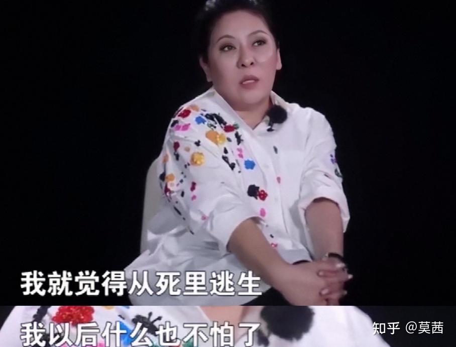 "香港女枭雄"陈岚:18岁被母亲卖进舞厅,甘做向华强背后的女人