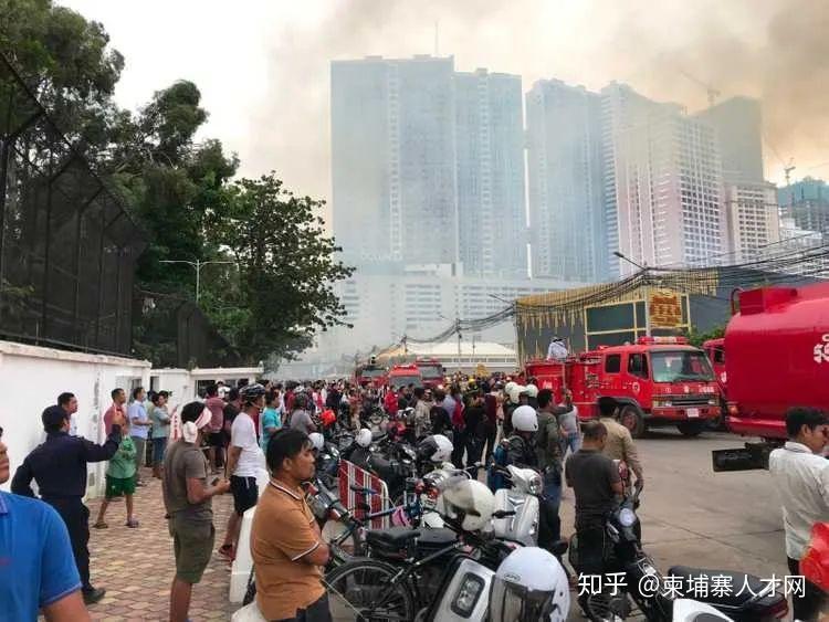 柬埔寨疫情仍在持续大批民众开始放飞自我
