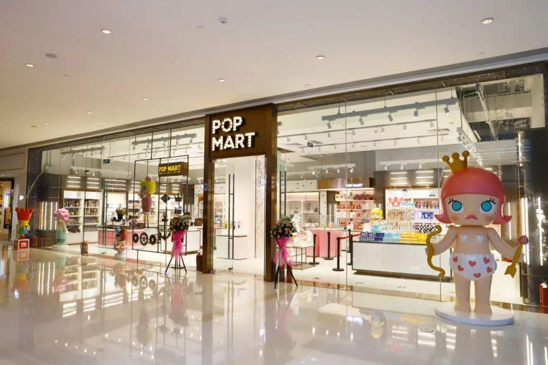 潮流玩具不止是玩具而是popmart给当代艺术品新的定义丨文末抽盲盒