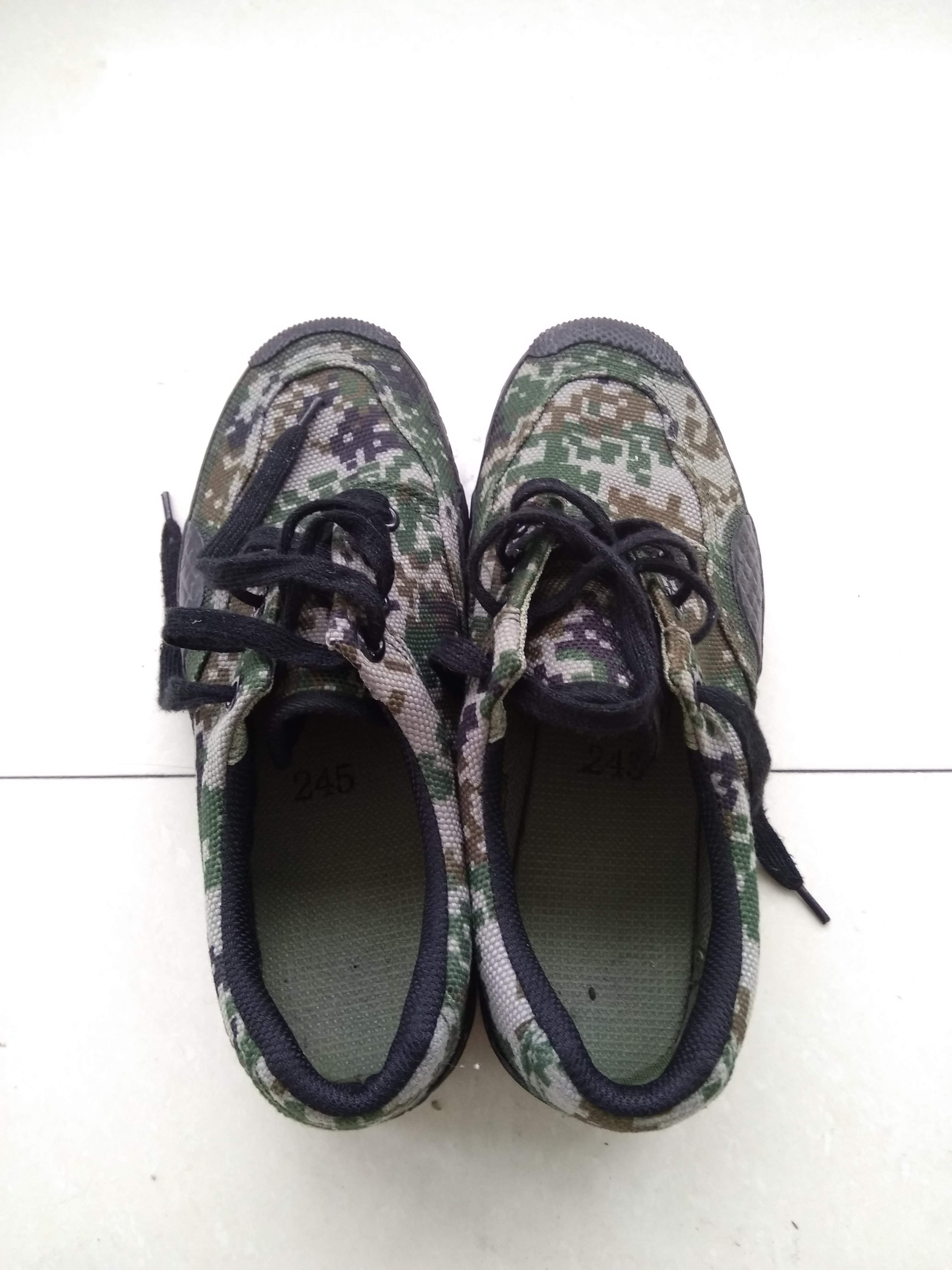 想知道现在中国军队的鞋子是怎么样的