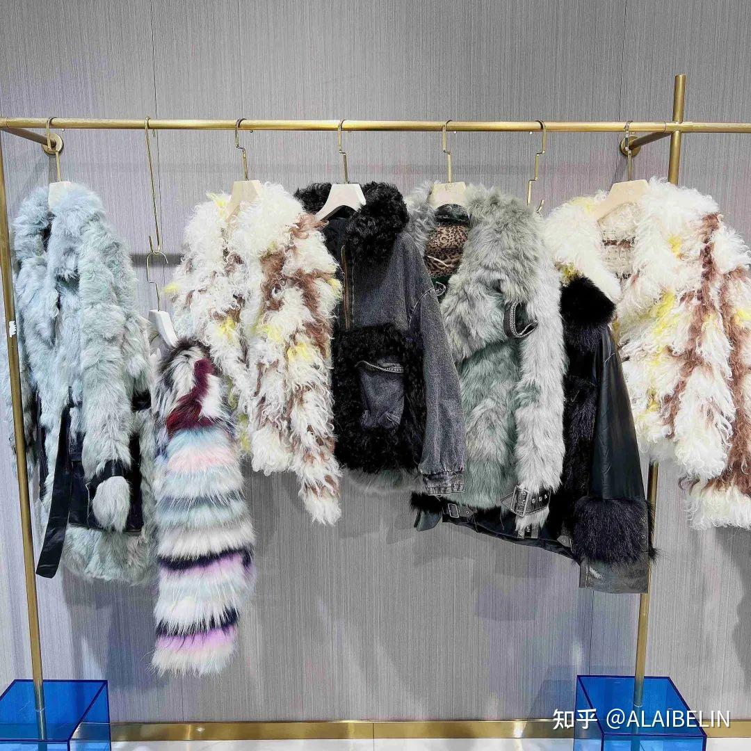 奢香夫人皮草22冬 时尚品牌女装穿搭 - 知乎