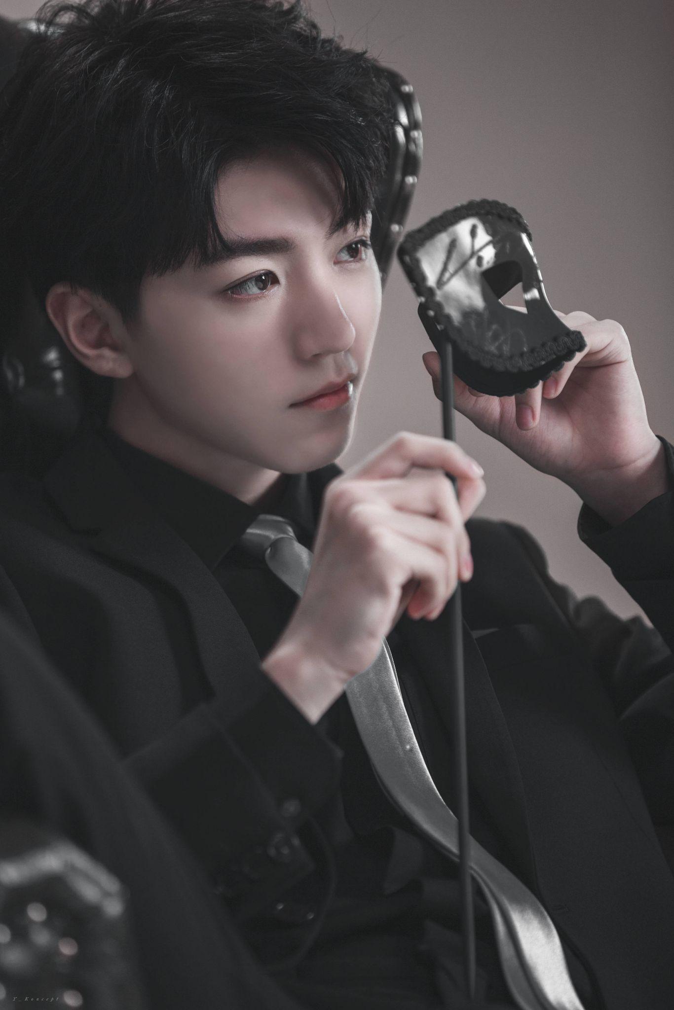 有无王俊凯高清无水印图? - 知乎