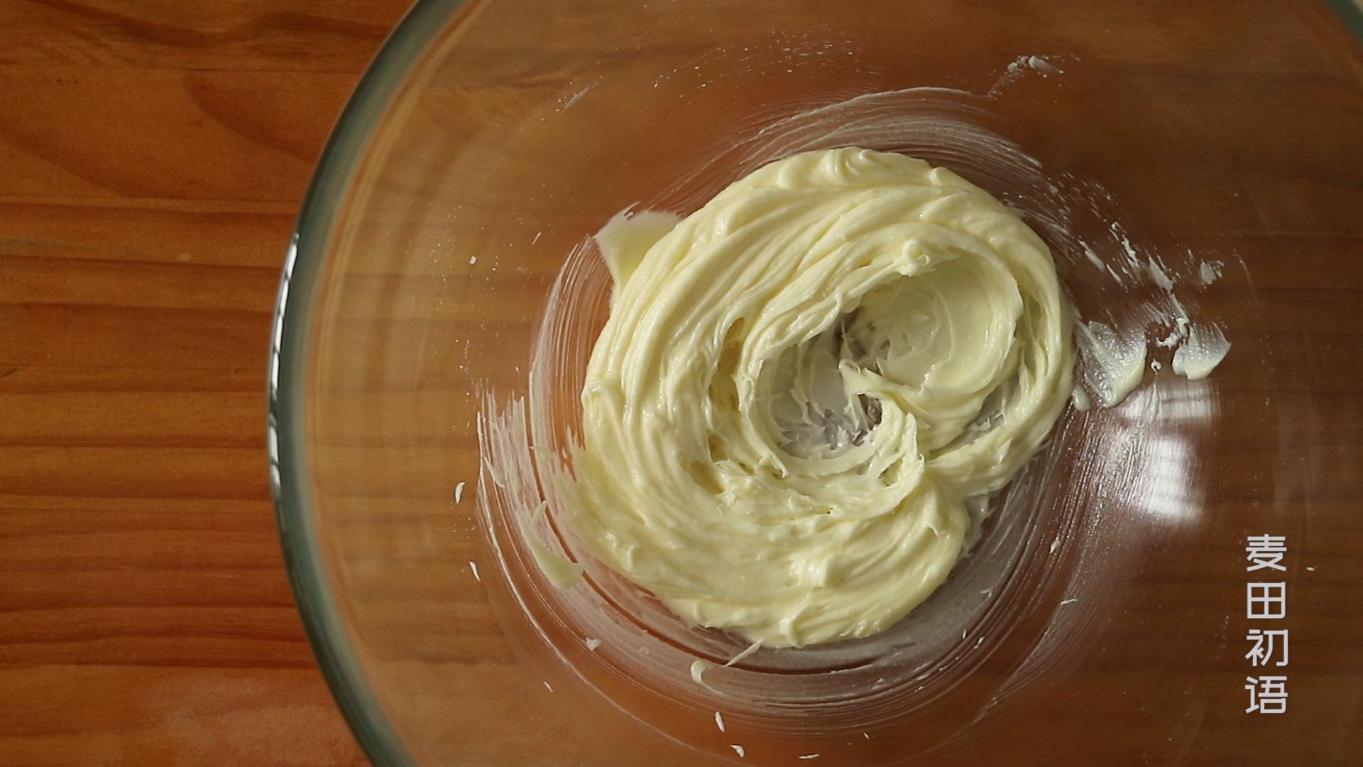 牛奶奶酪馅焦糖奶油和大量咸焦糖 库存照片. 图片 包括有 点心, 螺母, 黄油, 烘烤, 平分, 牌照 - 223077892