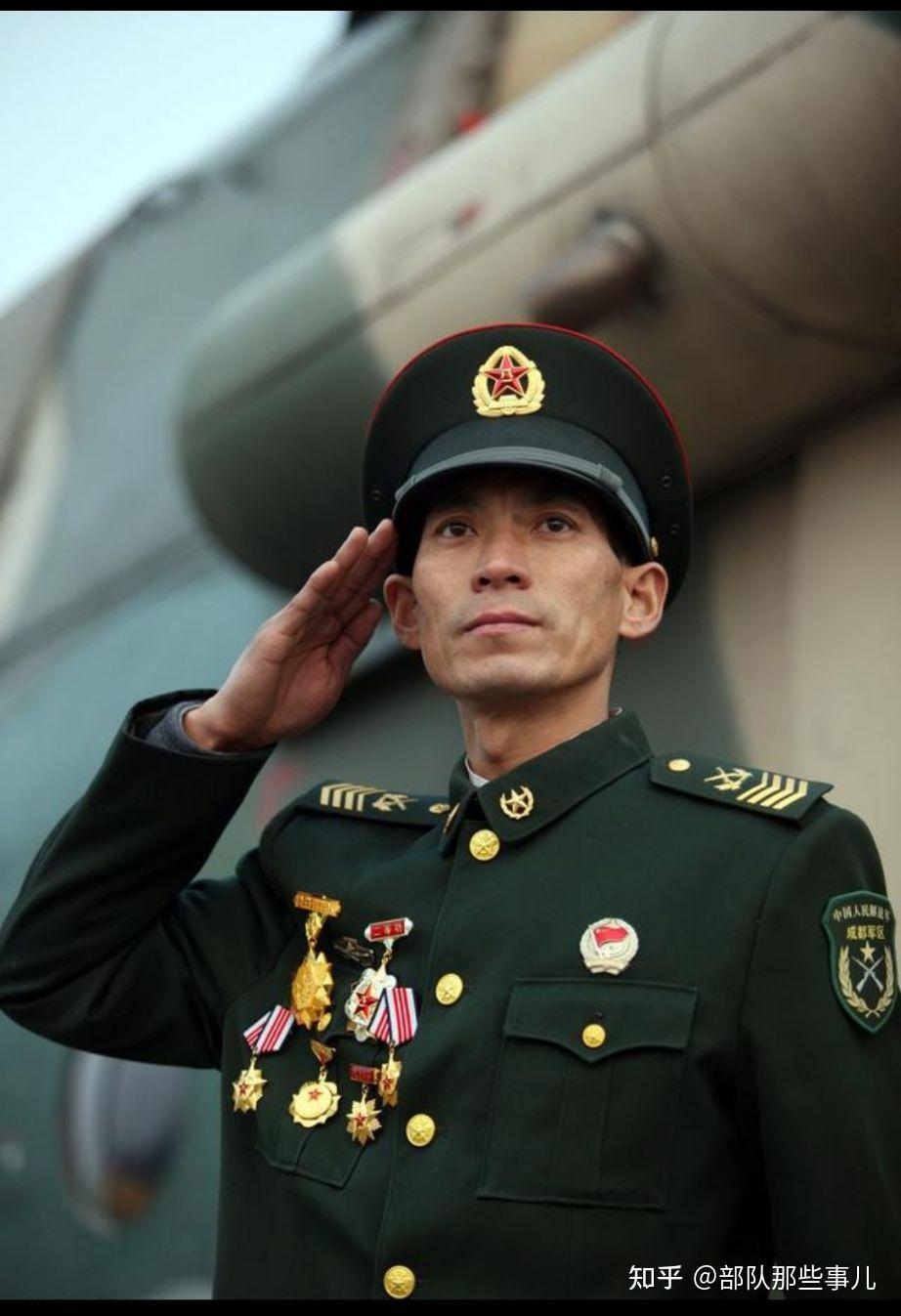 七期士官见了上尉该不该敬礼 - 知乎