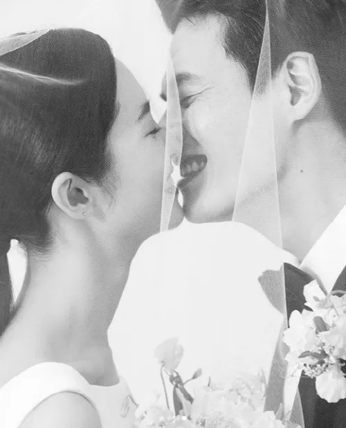 平均身高185的神仙夫妇，恋爱7年坚守“婚前纯洁”：相互尊重的爱情，太甜了！