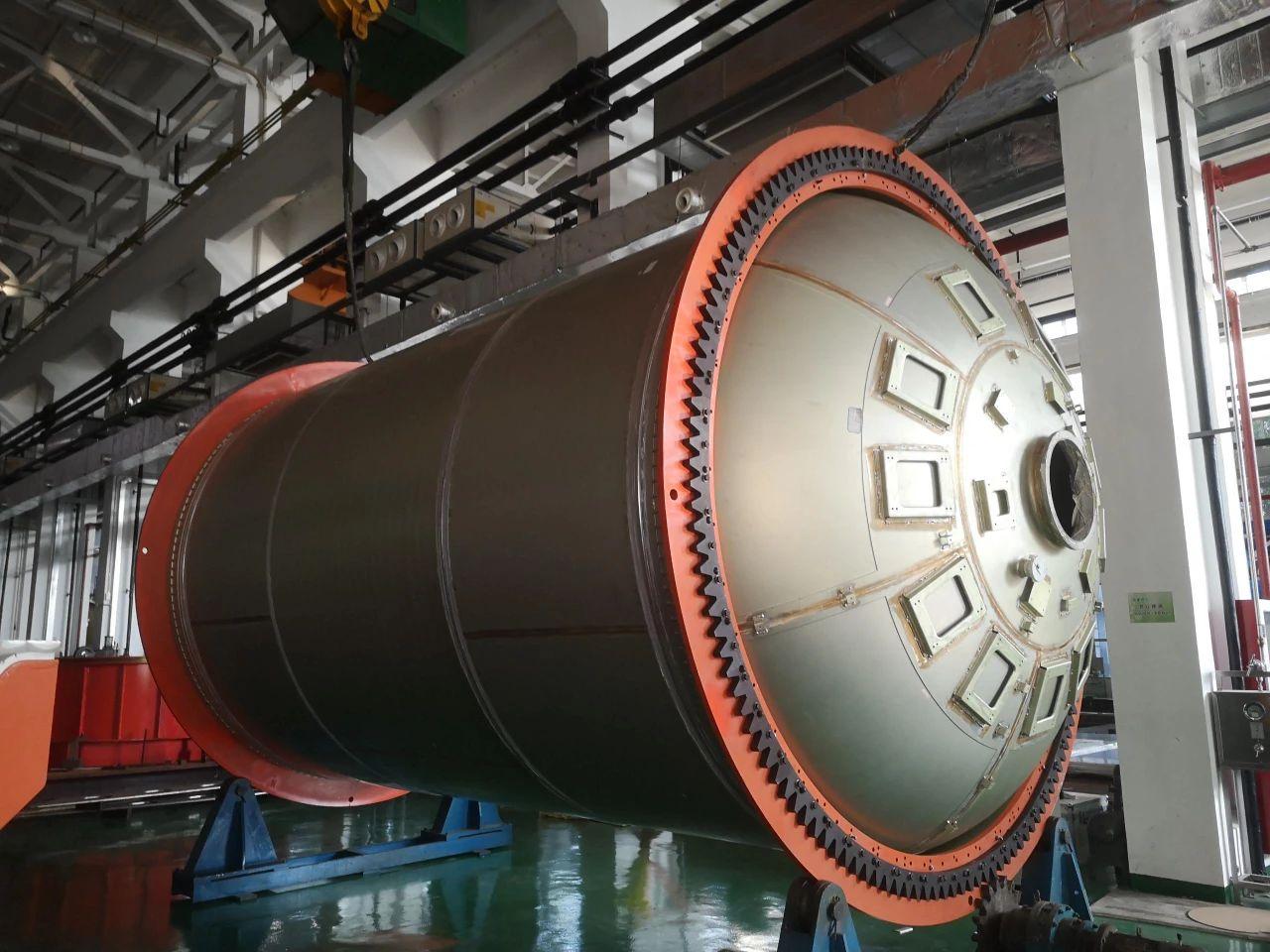 可重复使用运载火箭国内首个直径超3米单层共底贮箱完成生产