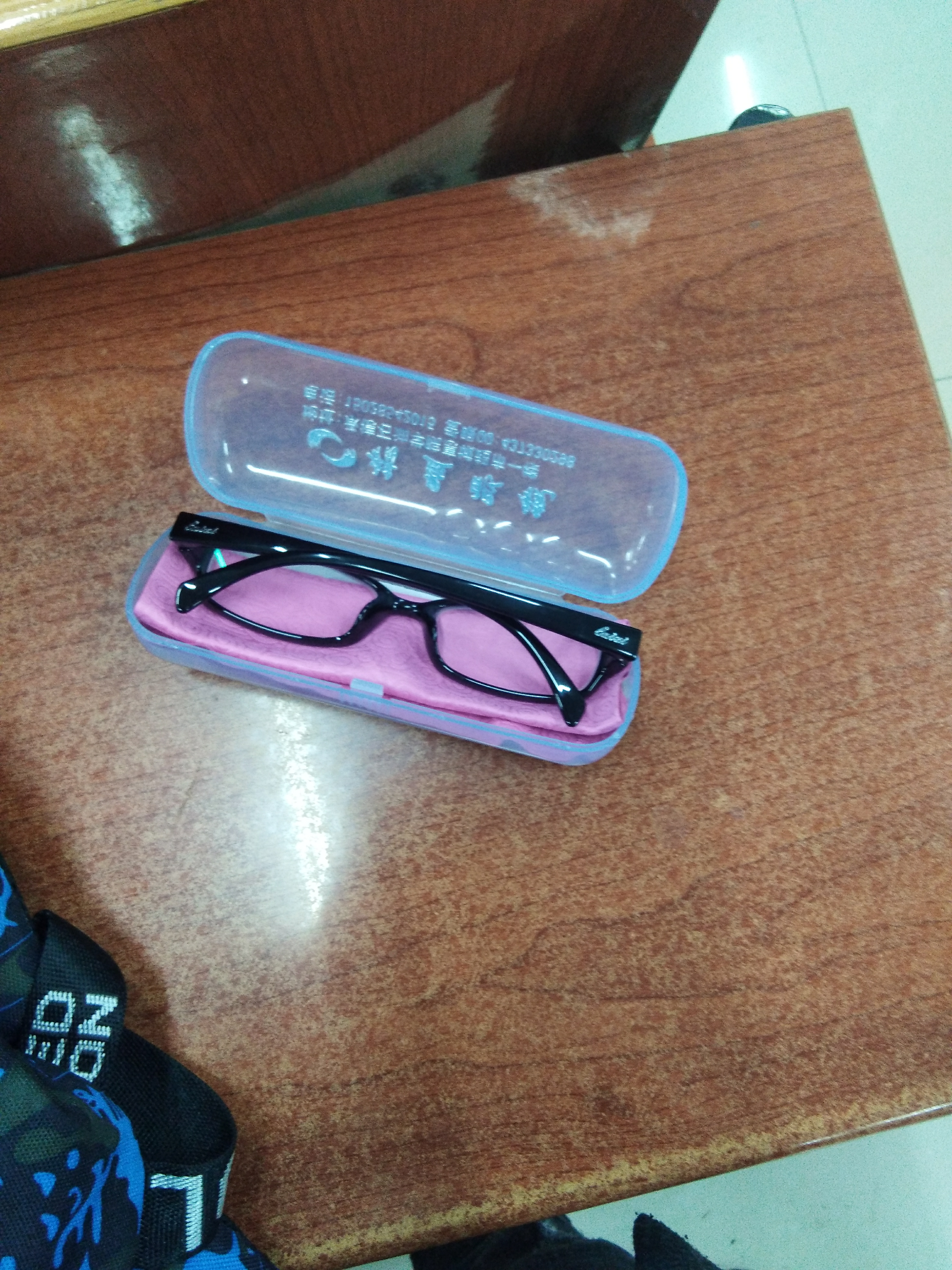 淘宝配眼镜为什么这么便宜? - 知乎