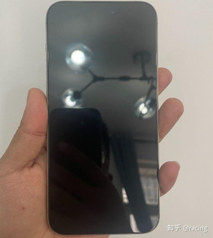 网友买二手iphone15promax仅7300称降价之后性价比很高