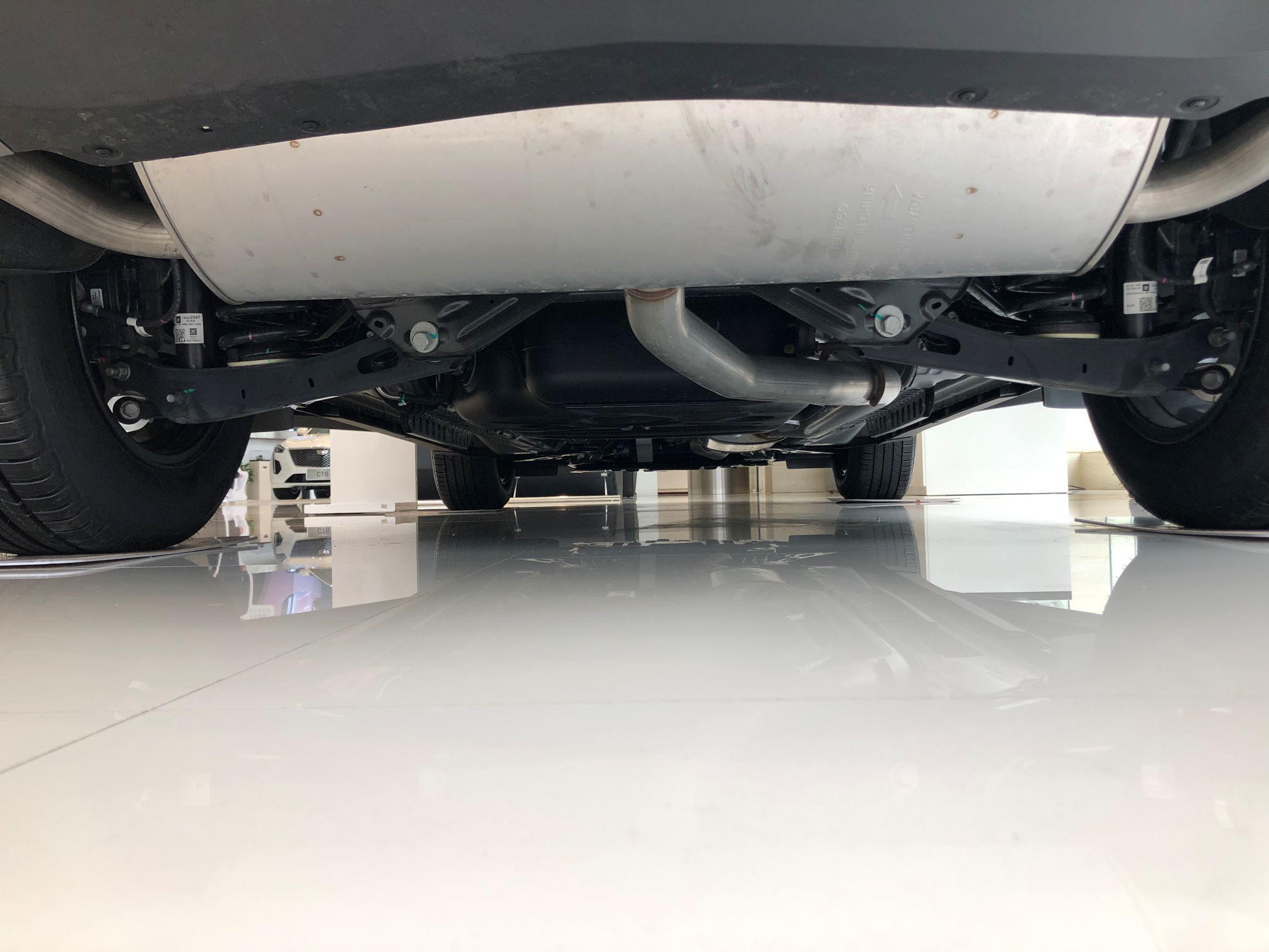 人见人爱的豪华品牌中型suv只要二十多万体验凯迪拉克xt5