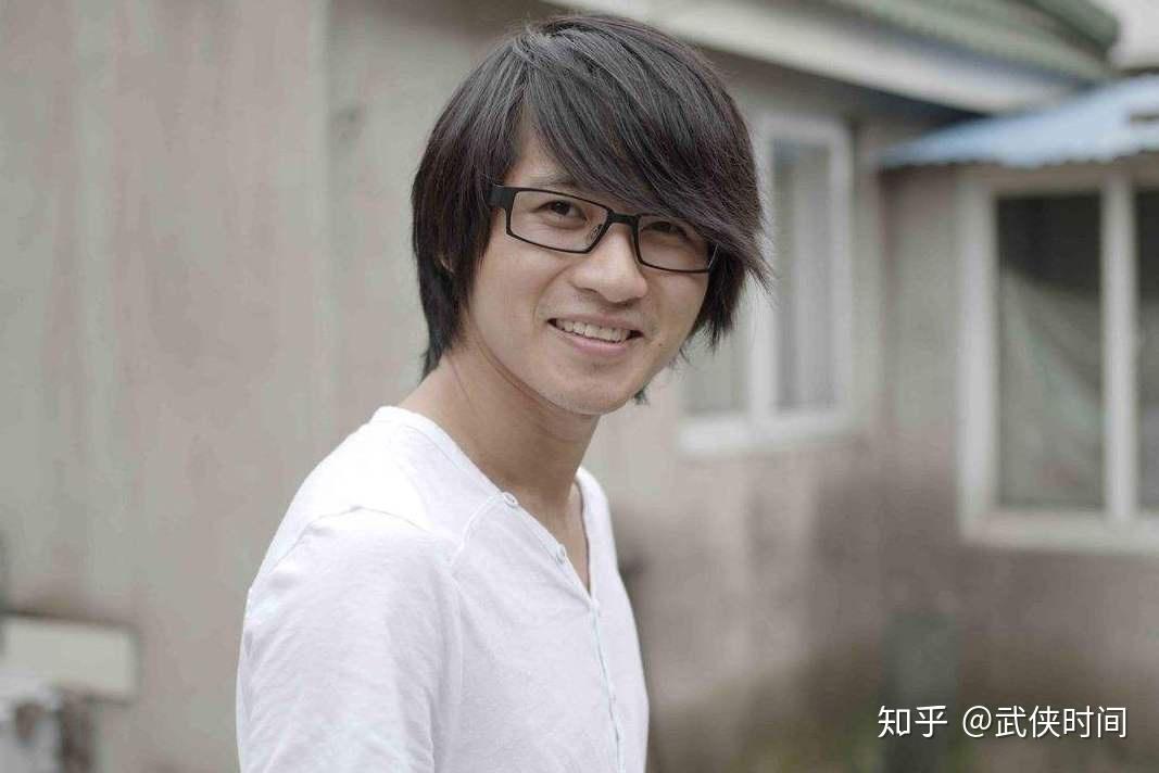 韩寒小说《三重门》中,“三重门”所指的是哪三重门? - 知乎