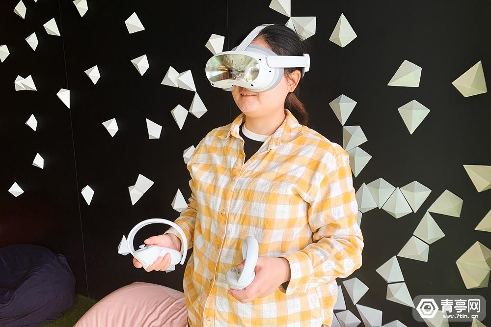 PICO 4 Pro:加入眼动和面部追踪,VR体验乐趣加倍 - 知乎
