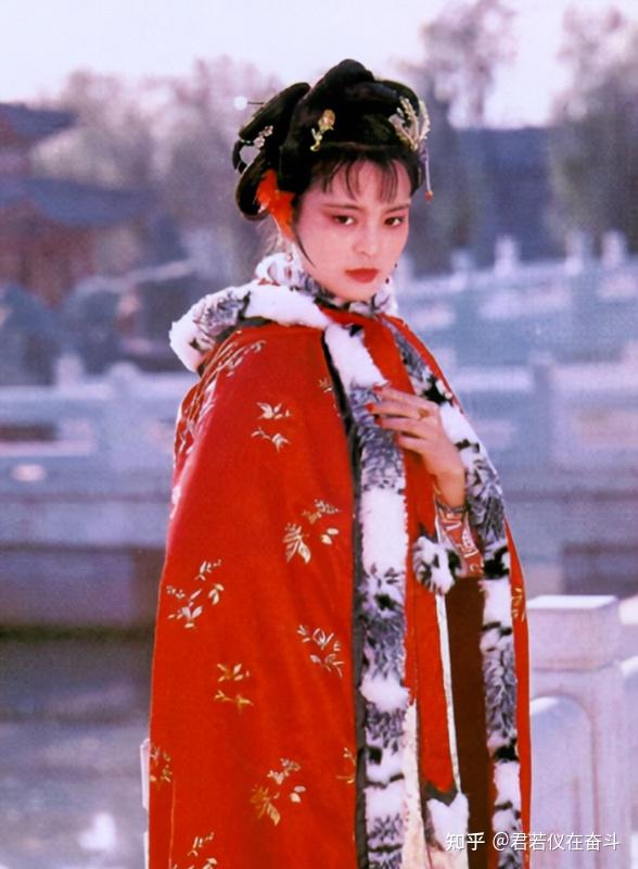 宜修品红4:娇杏,侥幸人生,是贾探春命运缩影