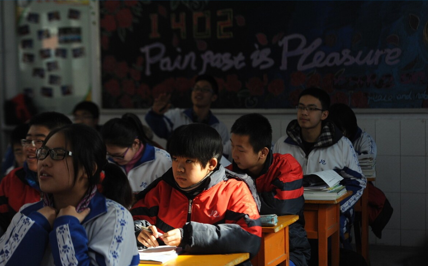 温暖有趣爱番茄 5人 赞同了该文章 前两天,沈阳127中学的金老师威胁