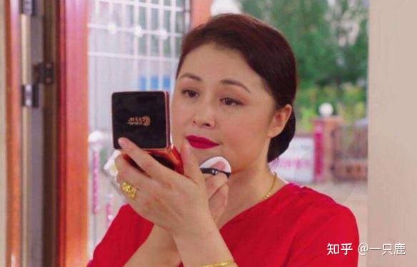 痛惜谢大脚于月仙去世一路走好