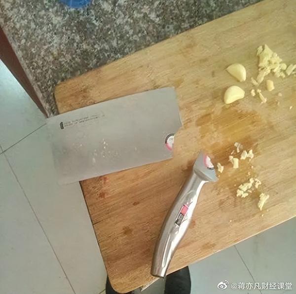 张小泉“断刀门”事件发酵！菜刀的质量标准又该如何统一规定？ - 知乎