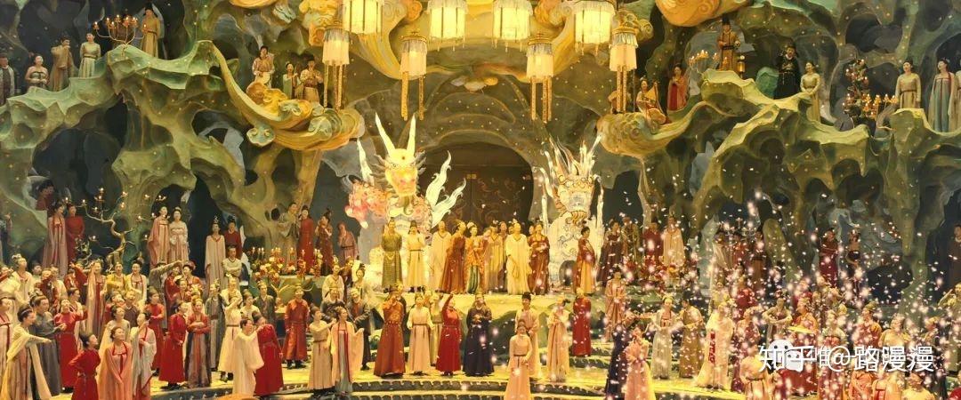借着贵妃的生日举办了声势浩大的"极乐之宴";花萼相辉楼,太液池,幻术