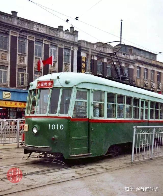 这种行驶时发出咣当声的交通工具承载着大连的历史,承载着大连几代人