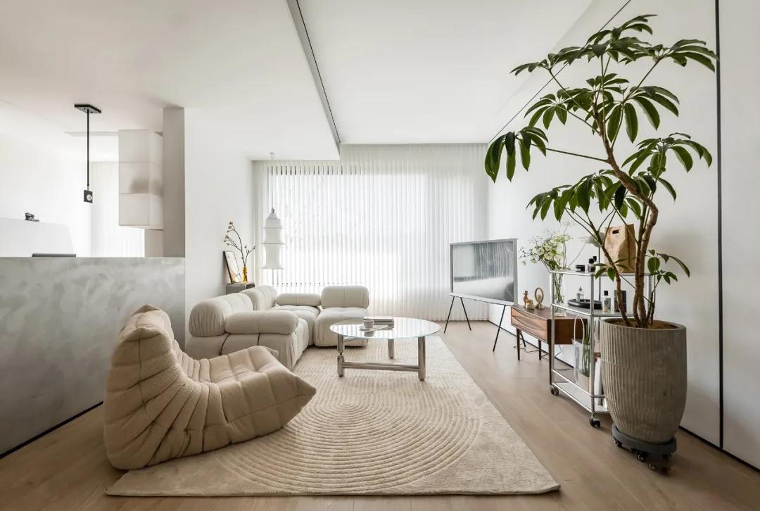 装修案例100㎡盐系三室实用与美的平衡