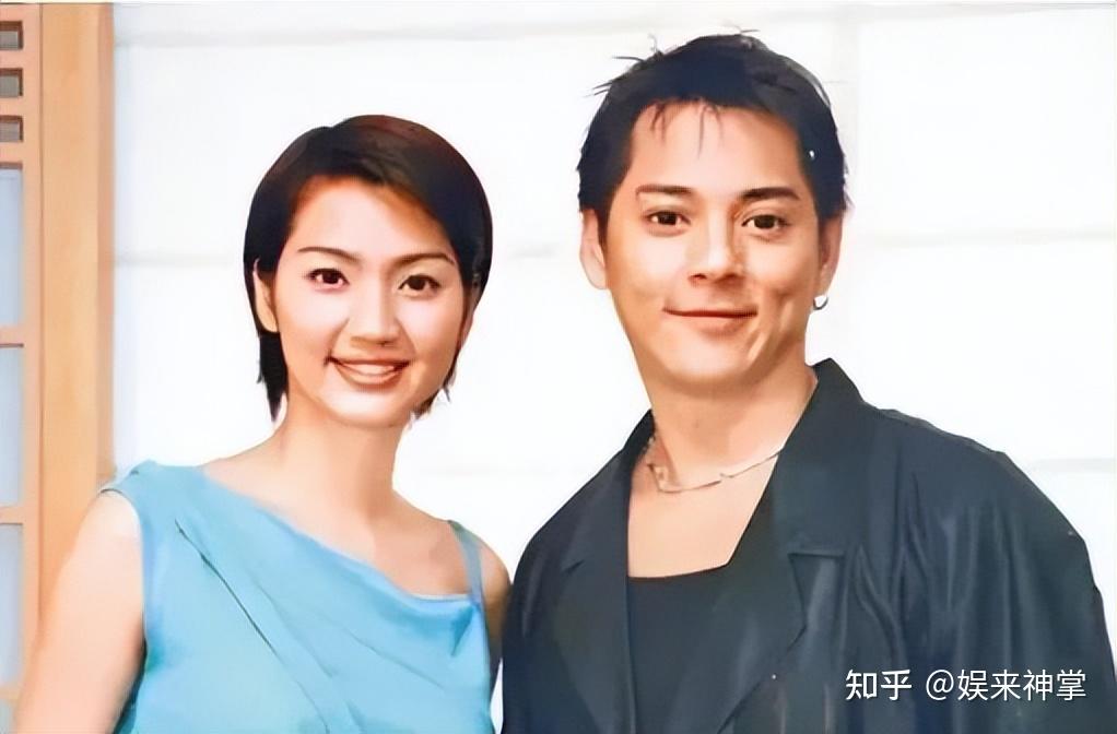 女神洪欣的苦命情史两婚两离未婚产子被抛弃51岁成单亲妈妈