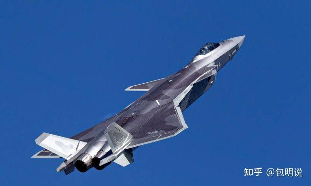 外电评价说,歼20在解放军空军开放日上展示了低速机动性,是现役四代机